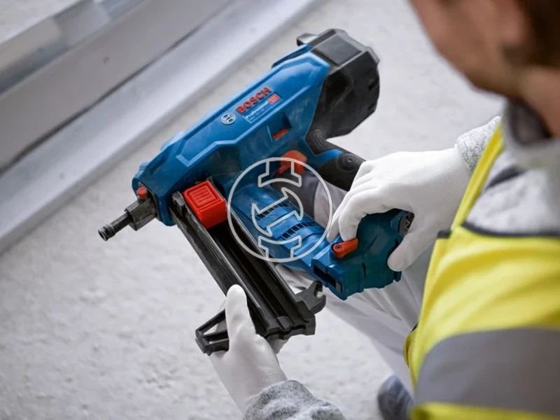 Kép: GNB 18V-38 Akkus betonszegezo 2xProCORE18V 40Ah akkuval GAL 18V-40 toltovel XL-Boxx-ban.webp