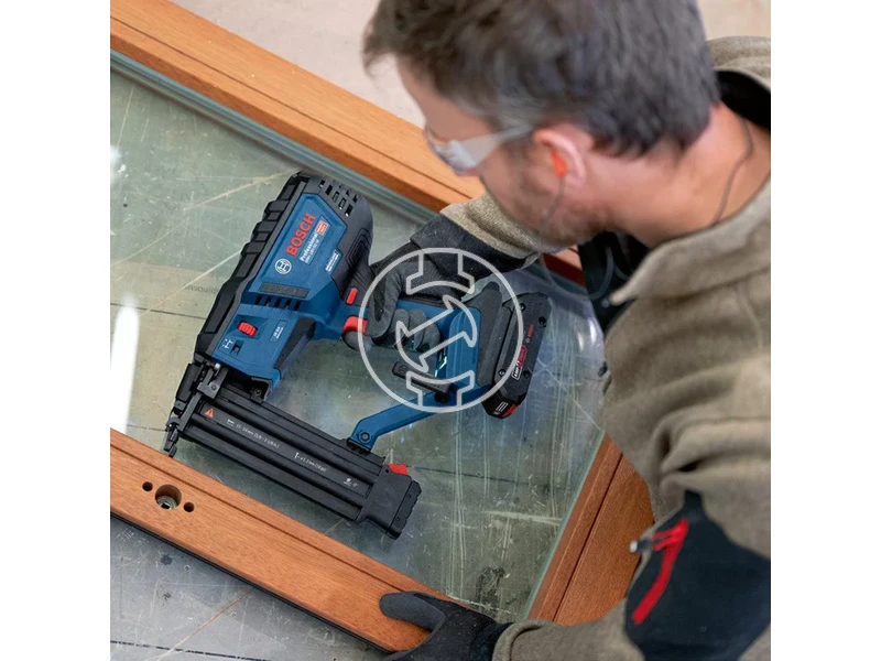 Bosch GNH 18V-50 M akkus finiselő szegező L-Boxx