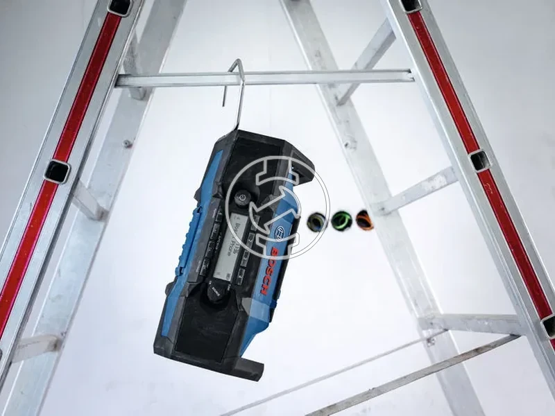 Kép: GPB18V-3SC Akkus radio akku es tolto nelkul kartondobozban.webp