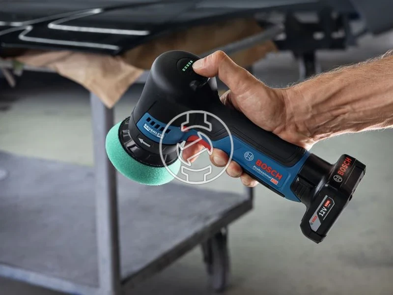 Kép: GPO 12V-77 Akkus Polirozo akku es tolto nelkul kartondobozban.webp