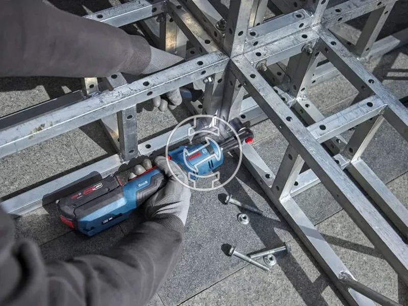 Kép: GRC 18V-60 Akkus racsnis csavarkulcs 2x GBA18V 2.0Ah akkuval 1x GAL 18V-40 gyorstoltovel LBoxx-ban.webp