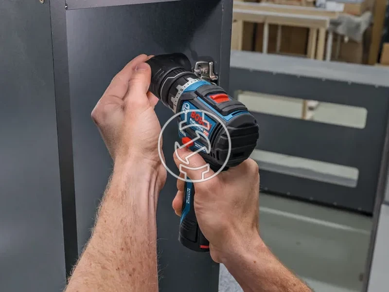 Kép: GSR 12V-32 FC akkus furocsavarozo 2x2.0 Ah akkuval GAL 12V-20 toltovel GFA 12-M GFA 12-H adapterekkel L-Boxx-ban.webp