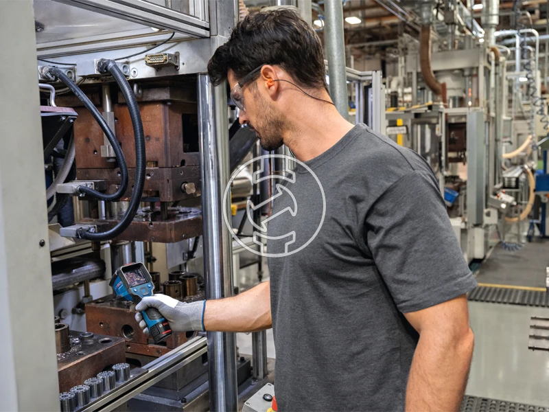 Bosch GTC 12V-450-13 hőkamera L-Boxxban