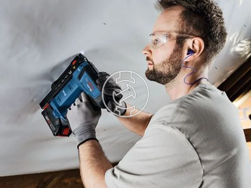 Kép: GTH 18V-14 Akkus szogbelovo akku es tolto nelkul kartondobozban.webp