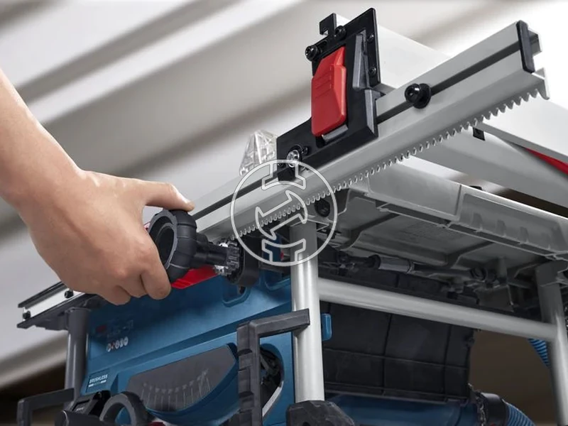 Kép: GTS 18V-70 Akkus asztali furesz akku es tolto nelkul kartondobozban.webp