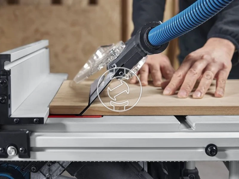 Kép: GTS 70-216 Asztali furesz kartondobozban.webp