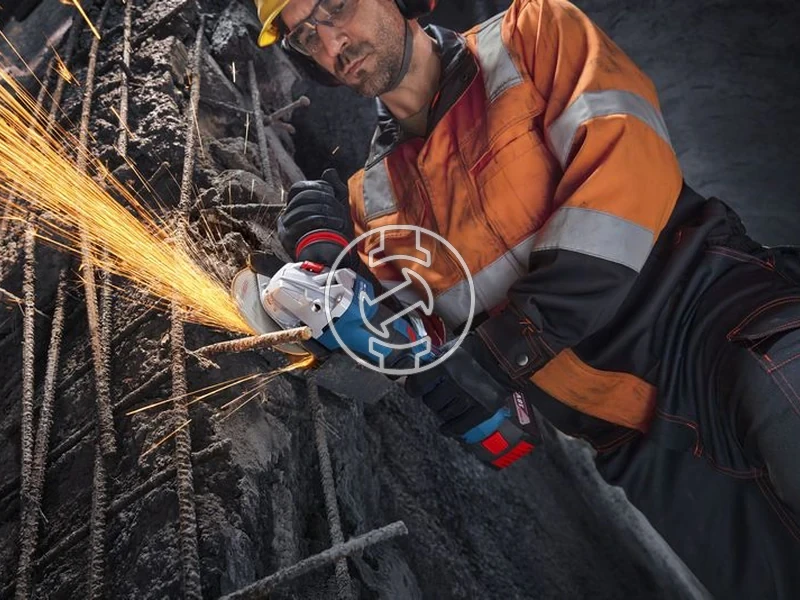 Kép: GWS18V-11PS akkus sarokcsiszolo 125mm 2x GBA 18V 50Ah akkuval GAL 12V18V-80 toltovel L-Boxx-ban 123.webp