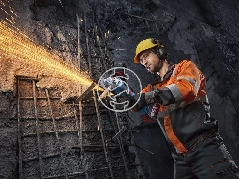 Kép: GWS18V-11PS akkus sarokcsiszolo 125mm akku es tolto nelkul kartondobozban.webp