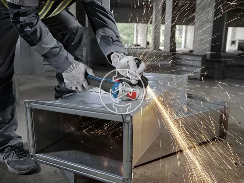 Kép: GWX 18V-8 Akkus sarokcsiszolo X-LOCK 2x40Ah akkuval GAL 1840 toltovel L-Boxx-ban.webp