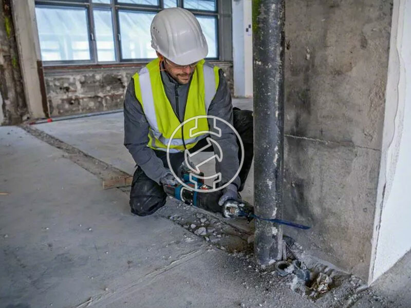 Bosch GSA 185-LI akkus orrfűrész kartonban (akku és töltő nélkül)