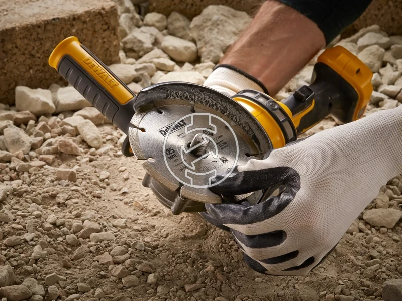 Kép: GYORSSZORITO ANYA M14.webp