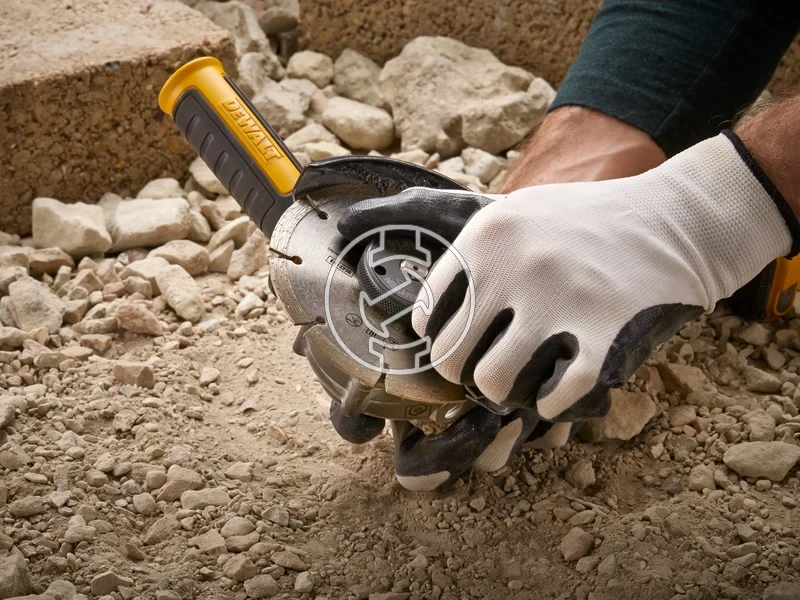 Kép: GYORSSZORITO ANYA M14.webp