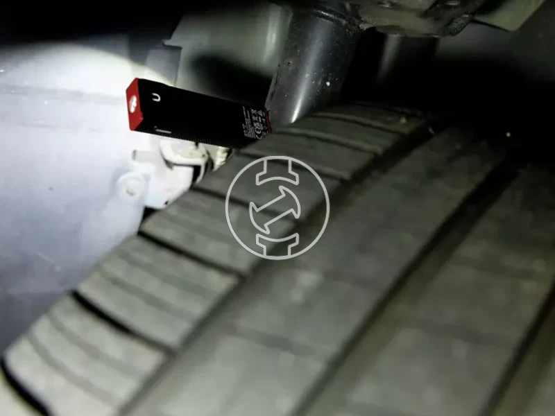 Wiha Small akkus zseblámpa 800lm