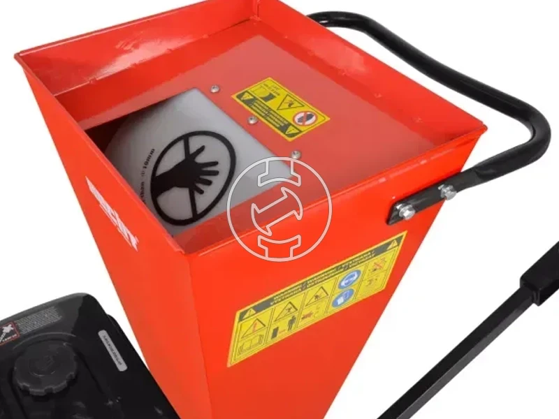 Hecht 6421 benzinmotoros ágdaráló