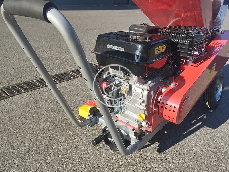 Hecht 6208 benzinmotoros ágaprító