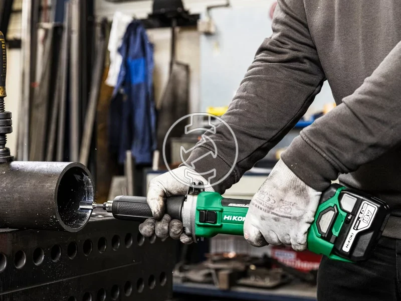 HiKOKI GP18DAW5Z akkus egyenes csiszoló 18 V | Szénkefementes | Akku és töltő nélkül | Kofferben