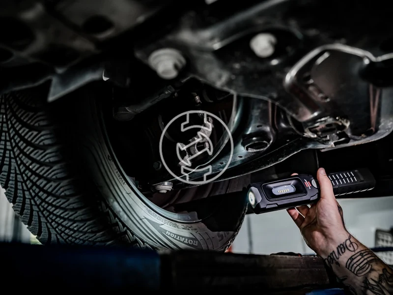 Kép: HL 501 A akkus kezilampa 500 lm SMD led.webp