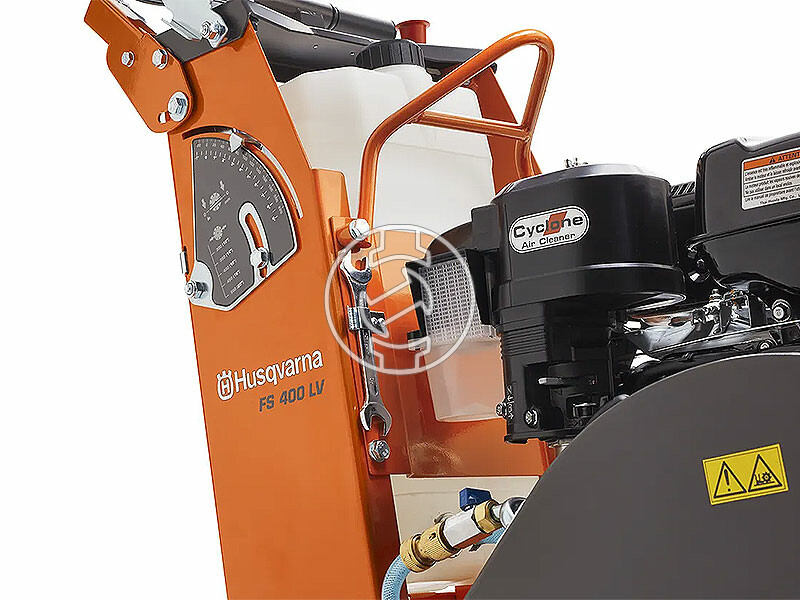 Husqvarna FS 400 LV robbanómotoros aszfaltvágó
