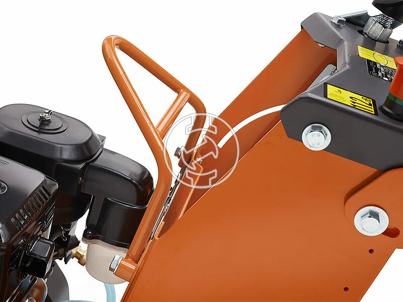 Husqvarna FS 400 LV robbanómotoros aszfaltvágó