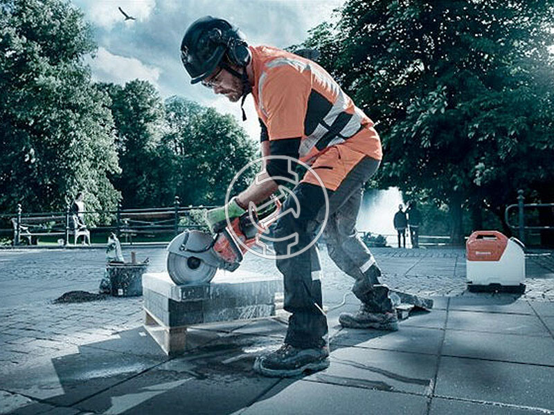 Husqvarna K 535i akkus kézi gyorsdaraboló