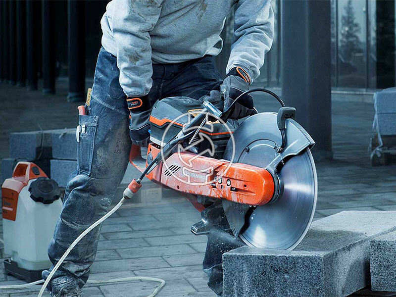 Husqvarna K 970 benzinmotoros kézi gyorsdaraboló