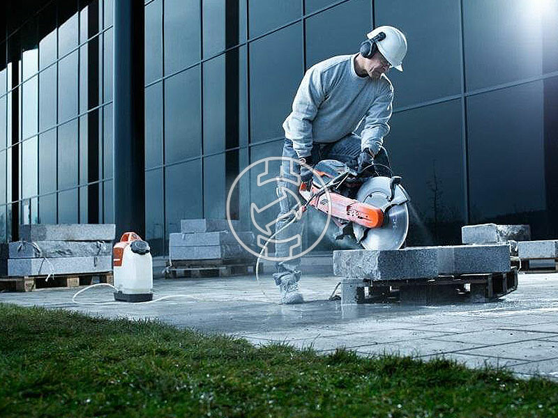 Husqvarna K 970 benzinmotoros kézi gyorsdaraboló