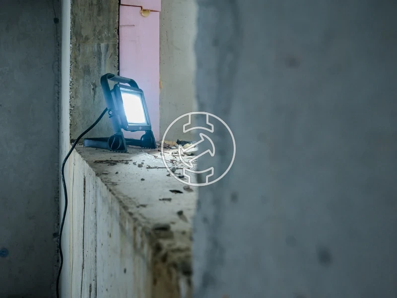 Kép: JARO 7060 M halozati munkalampa 5800lm 50W 5m.webp