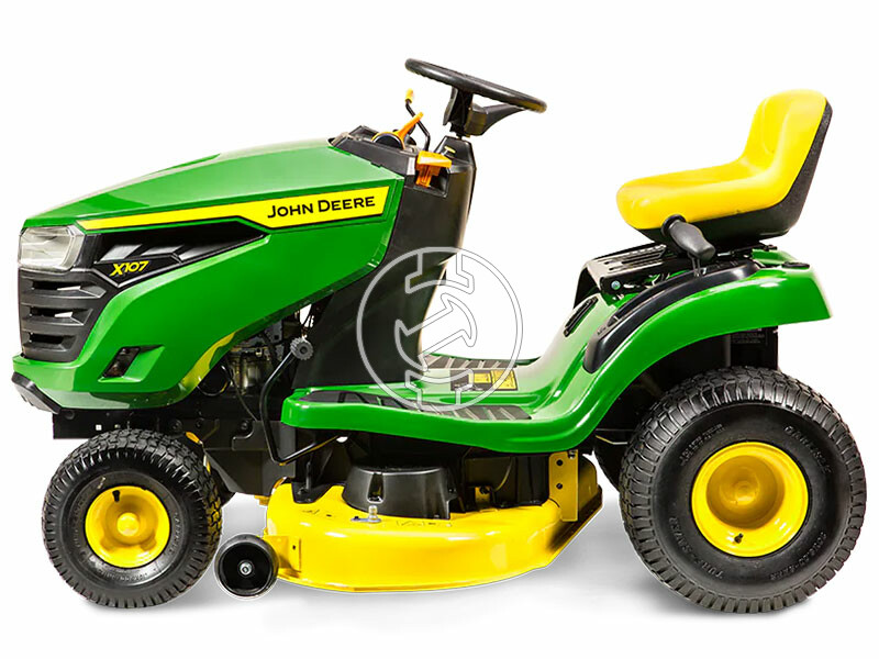 John Deere X107 benzinmotoros fűnyíró traktor