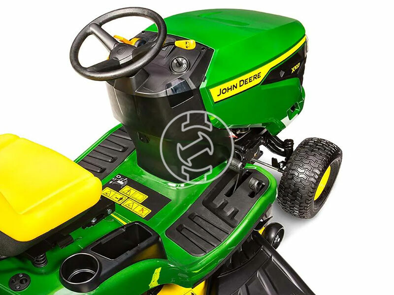 John Deere X107 benzinmotoros fűnyíró traktor