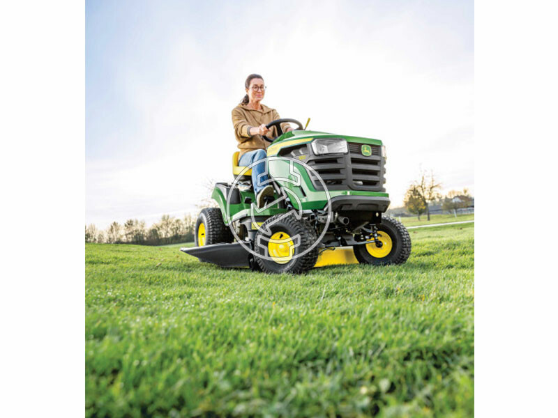 John Deere X107 benzinmotoros fűnyíró traktor