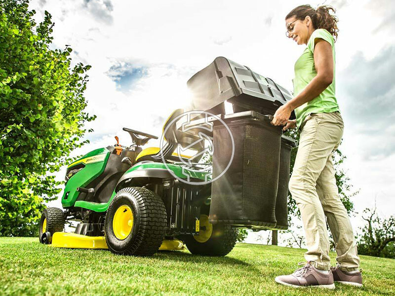 John Deere X127 benzinmotoros fűnyíró traktor