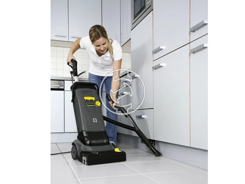 Karcher BR 30/4 C Adv akkus padlótisztító