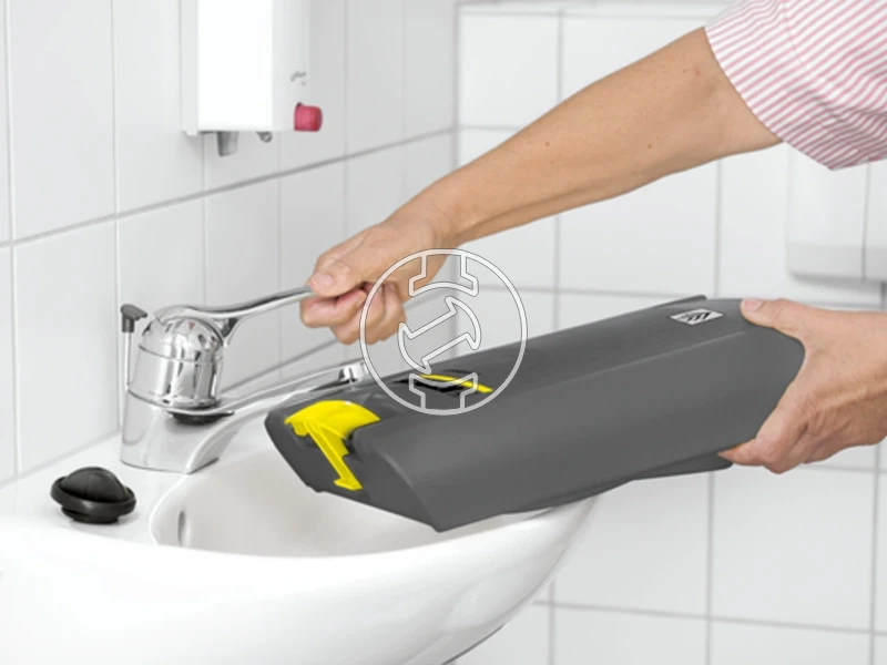 Karcher BR 30/4 C Adv akkus padlótisztító