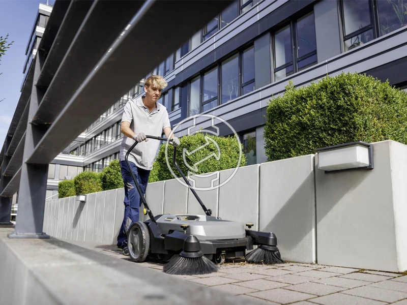 Karcher KM 70/20 C 2SB kézi seprőgép