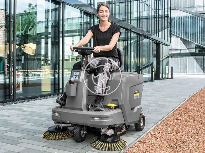 Karcher KM 85/50 R Bp akkus padlótisztító 115 Ah