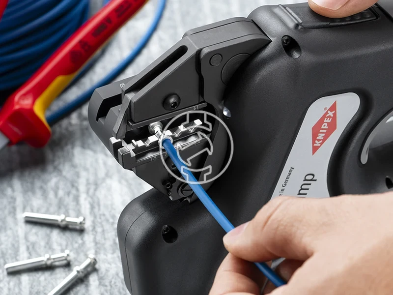 Kép: Knipex akkus kabelkrimpelo 12 V 270 mm_16.webp