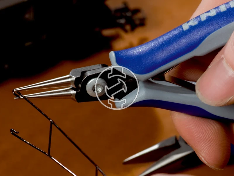 Kép: Knipex elektronikai oldalcsipofogo 130 mm_1.webp