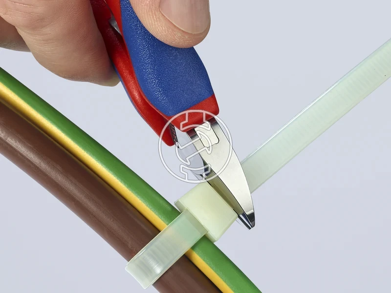 Kép: Knipex elektronikai oldalcsipofogo 130 mm_3.webp