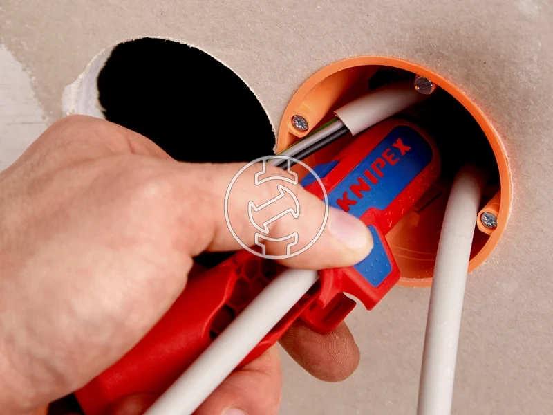 Kép: Knipex ErgoStrip balkezes univerzalis kabelcsupaszito 8 - 13 mm_3.webp
