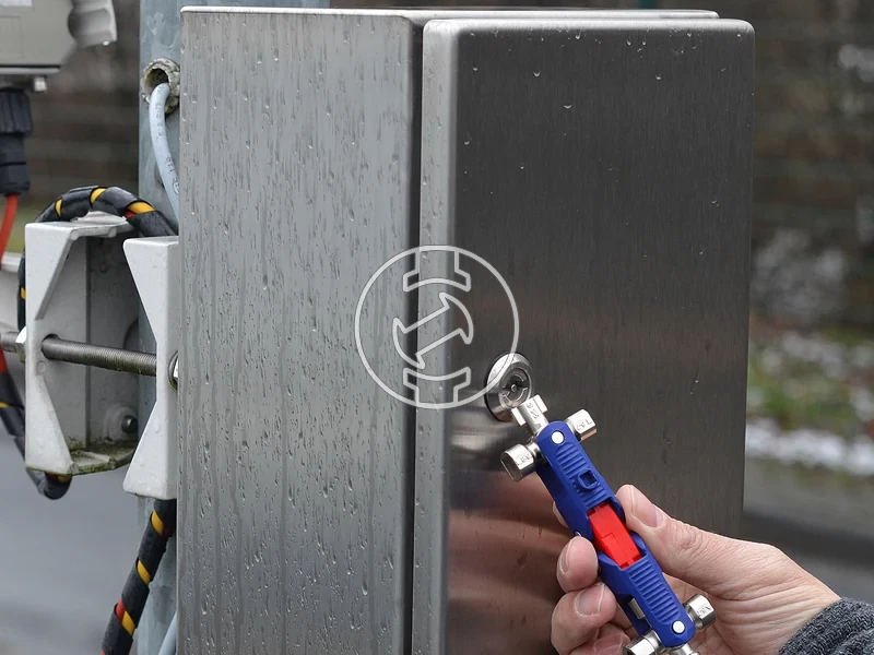 Kép: Knipex JointKey Quadro univerzalis szekreny kulcs 63 mm_2.webp