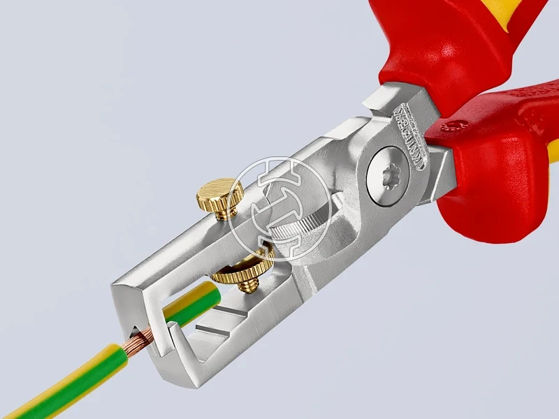 Kép: Knipex kabelcsupaszito olloval_3.webp