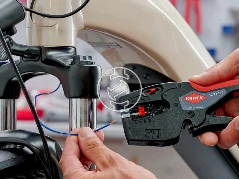 Kép: KNIPEX NexStrip Multitool f Electricians.webp