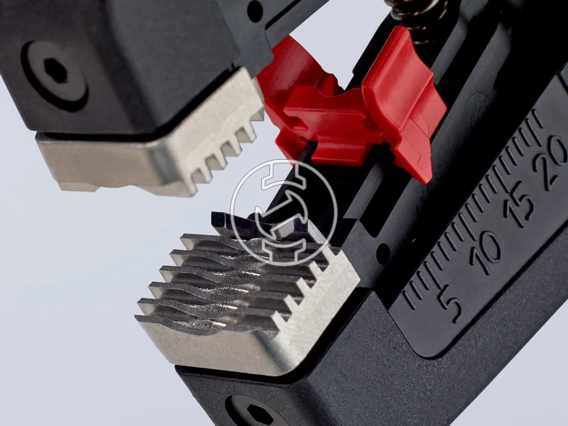 Kép: Knipex PreciStrip16 kabelcsupaszito_18.webp