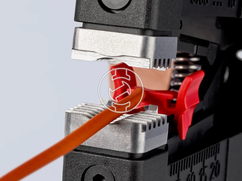Kép: Knipex PreciStrip16 kabelcsupaszito_6.webp
