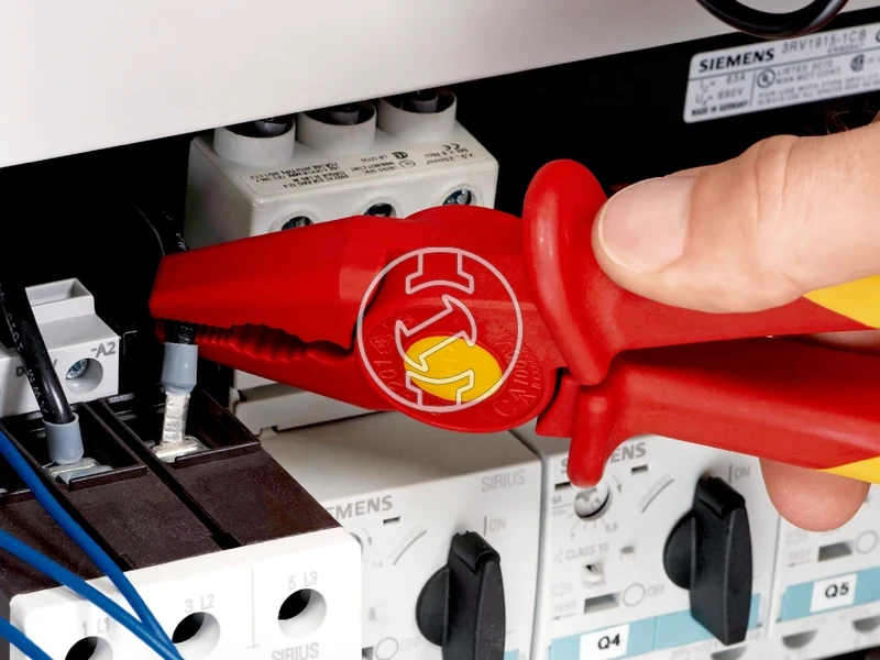Kép: Knipex szigetelt kombinaltfogo 180 mm_1.webp