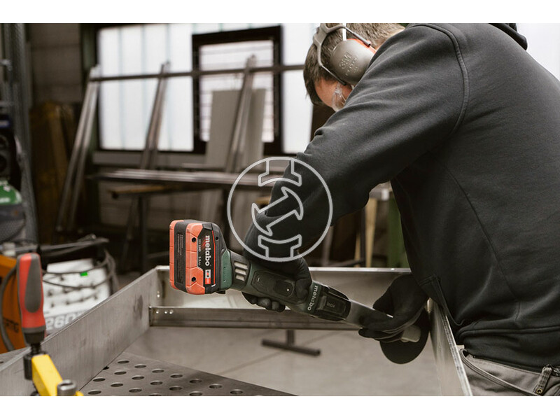 600191850 kns_18_ltx_150_600191850_akkus_sarokvarrat_csiszolok_2