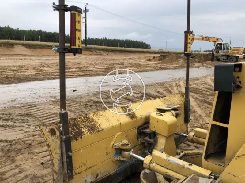 Leica LMR360R jelfogó munkagépre mágneses rögzítővel