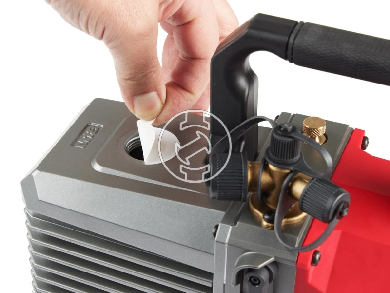 Milwaukee M18FVP5-801 akkus vákuumszivattyú 18 V | 142 l/perc | Szénkefementes | 1 x 8 Ah akku + töltő