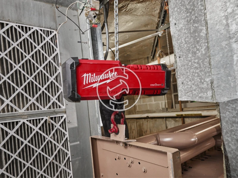 Milwaukee M18 BLCHTO-121 láncos emelő csörlő