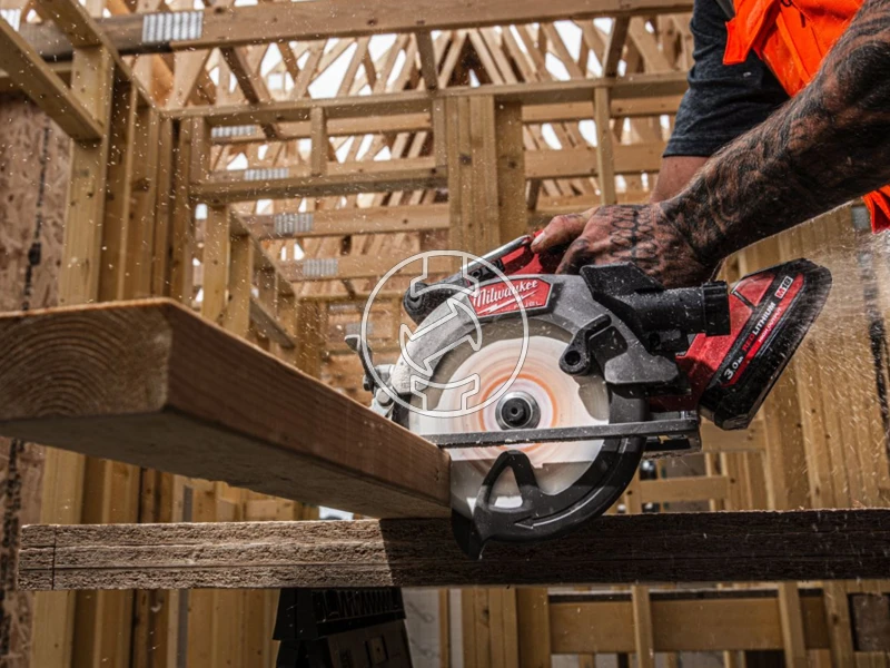 M18FCS552-0X KÖRFŰRÉSZ 55mm-es vágásimélységgel